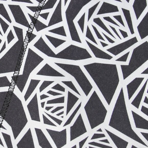 Lululemon Speed Short Posey Black White / Miss Mosaic Black / Black Size 6 - Picture 9 of 12